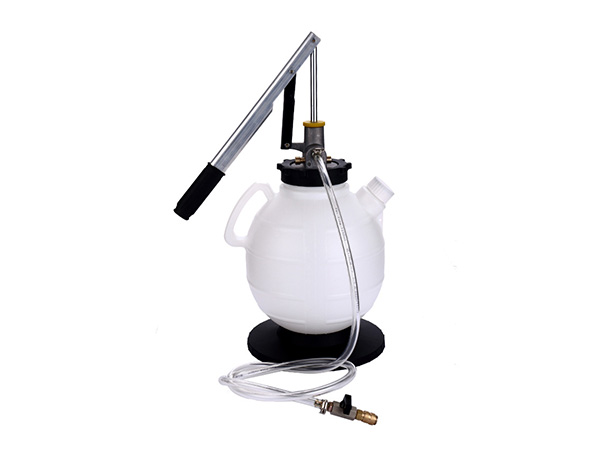Transmission fuel tank filler