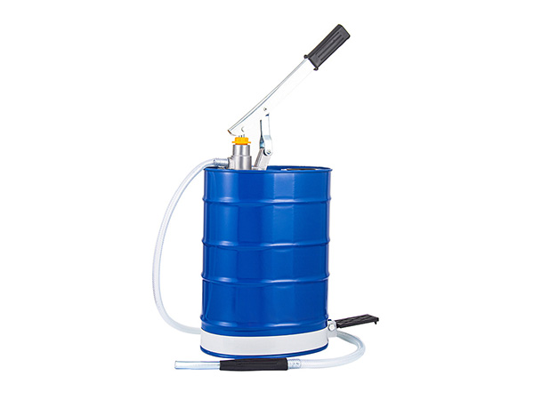 Lubricating oil injector